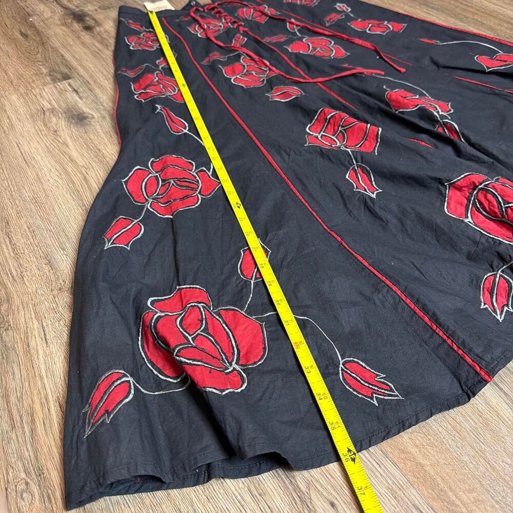 cordelia deadstock y2k and red rose skirt lace up front new with tags small - Picture 4 of 8